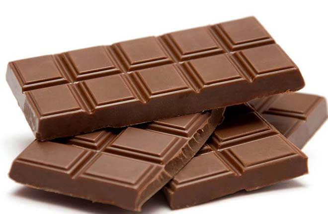 Chocolate đen giúp giảm đau bụng kinh ngày đèn đỏ